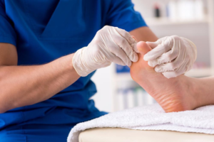 Reasons to Visit a Certified and Experienced Podiatrist for Wound Care